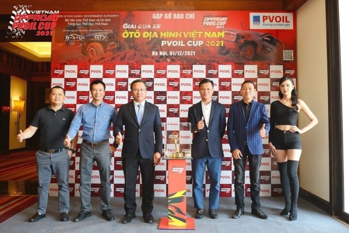 Buổi họp báo Giải đua xe địa hình PVOIL CUP 2021 bàn về đường đua xe ô tô và an toàn.
