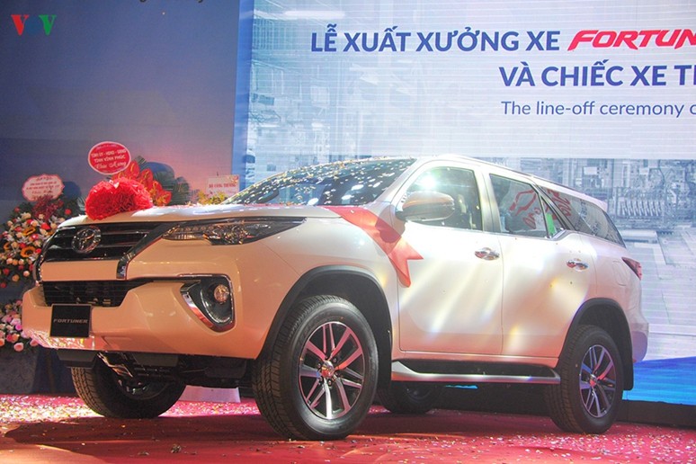 Toyota Fortuner ưu đãi hấp dẫn, gia nhập cuộc đua SUV tầm trung