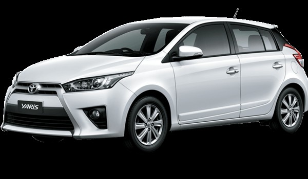 Dòng xe Toyota Camry sang trọng, biểu tượng của sedan hạng D 4 chỗ, với các phiên bản và mức giá xe phản ánh đẳng cấp.