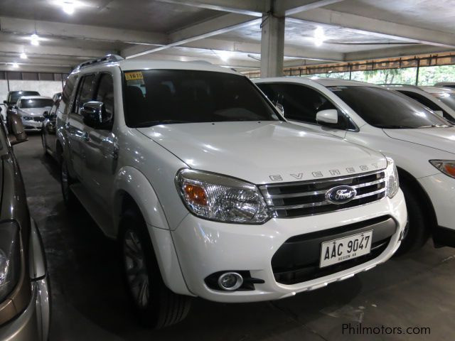 Tìm hiểu giá xe ô tô Ford 2014: Chi tiết thiết kế đuôi xe Ford Everest Limited