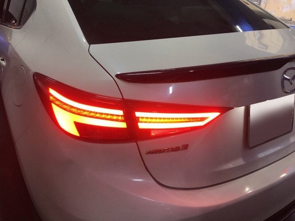 Đèn hậu LED hiện đại, yếu tố quyết định giá đèn hậu xe ô tô phân khúc cao hơn.