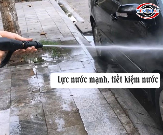 Bơm cao áp xe ô tô giúp rửa xe nhanh chóng và tiết kiệm nước