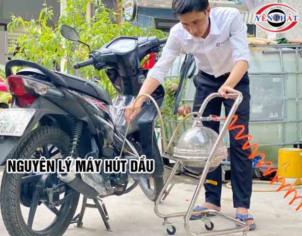 Nguyên lý hoạt động hiệu quả của máy hút nhớt xe ô tô