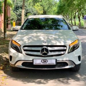 Mercedes GLA 200 sản xuất 2014, một mẫu crossover nhỏ gọn cho người tìm xe ô tô Mercedes cũ