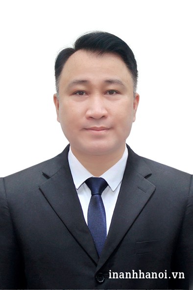 Ảnh thẻ với phông nền màu trắng sáng và đồng nhất