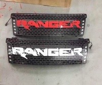 Mặt nạ ca lăng độ Ford Ranger có LED