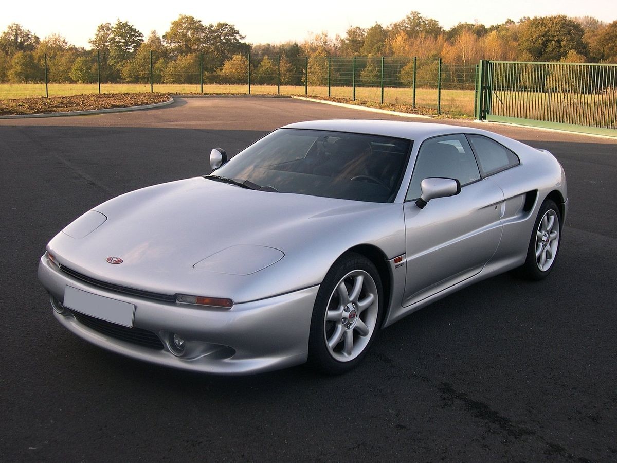 Venturi 300 Atlantique, một mẫu xe thể thao ấn tượng của hãng xe ô tô Pháp Venturi.