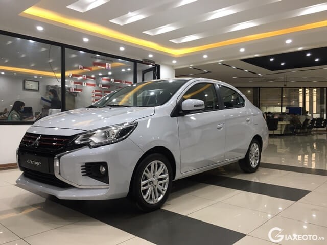 Mitsubishi Attrage - mẫu sedan 5 chỗ giá rẻ với không gian rộng rãi