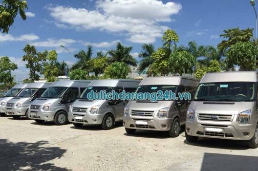 Hình ảnh xe du lịch 16 chỗ Hyundai Solati sẵn sàng phục vụ tại Đà Nẵng
