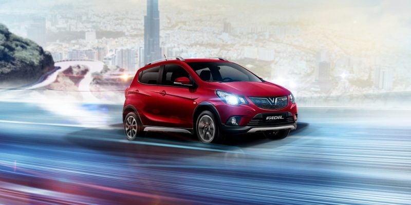 Dòng xe xăng VinFast Fadil được trang bị hệ thống phun xăng điện tử hiện đại, mang lại hiệu quả vượt trội.