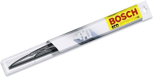 Bảo dưỡng và thay thế cần gạt nước xe ô tô định kỳ để đảm bảo tầm nhìn