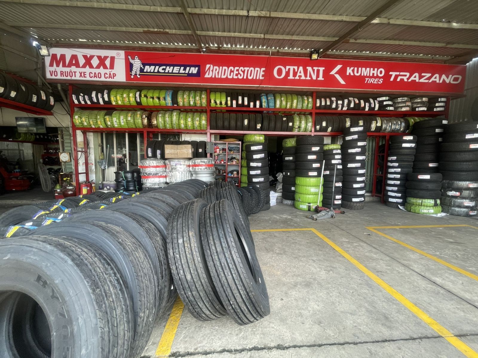 Công nghệ chống mài mòn và tiết kiệm nhiên liệu của lốp xe ô tô tải Maxxis