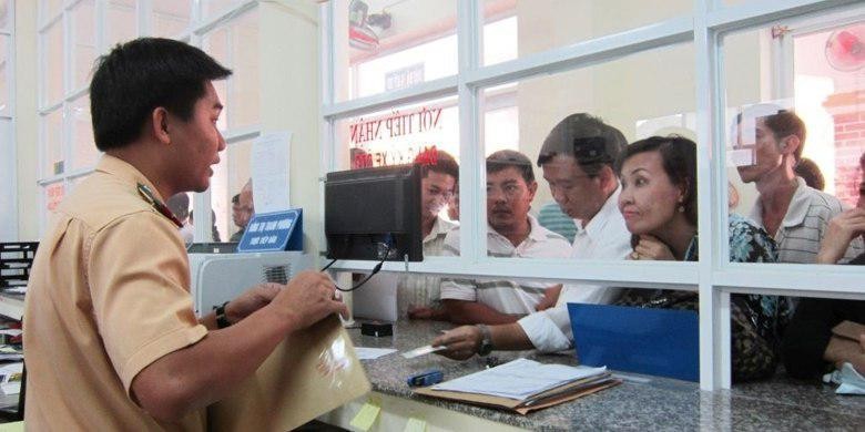 Tổng hợp các loại phí đăng kiểm xe ô tô và phí đường bộ