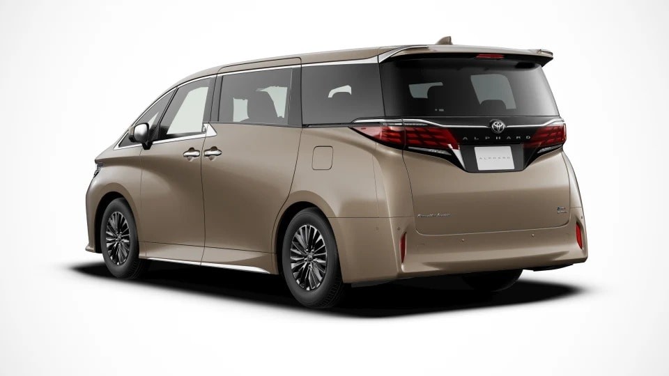 Góc nhìn phía sau xe ô tô Alphard, thể hiện vẻ sang trọng và đẳng cấp của mẫu MPV, tương xứng với với giá xe ô tô Alphard.