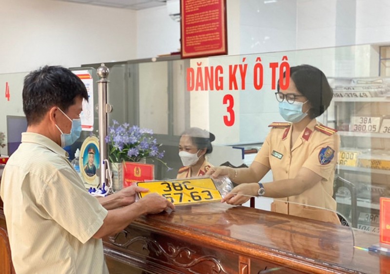 Bấm biển số ô tô ở các tỉnh thành ngoài Hà Nội và TP.HCM 