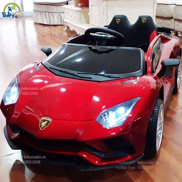 Xe ô tô điện Lamborghini BBT-6868 màu đỏ với đèn pha sáng