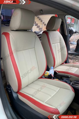 Ghế da ô tô Ford Ecosport với đường may múi dọc hiện đại