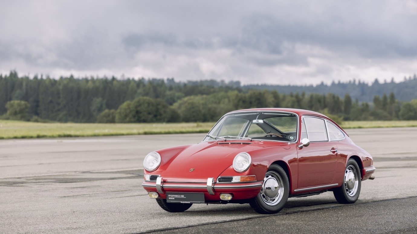 Porsche 911 đời đầu, biểu tượng của các dòng xe ô tô cổ điển thể thao
