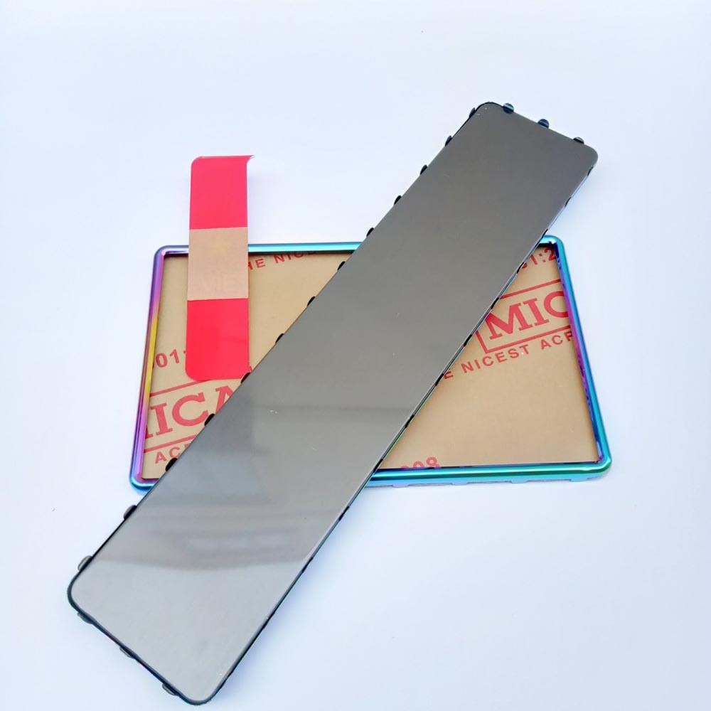 Khung ép biển số xe ô tô titan 7 màu không bị han gỉ, được nhiều chủ xe trẻ tuổi yêu thích