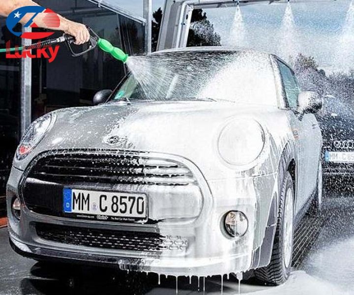 Dung dịch rửa xe ô tô chuyên dụng chất lượng cao đảm bảo an toàn bề mặt sơn