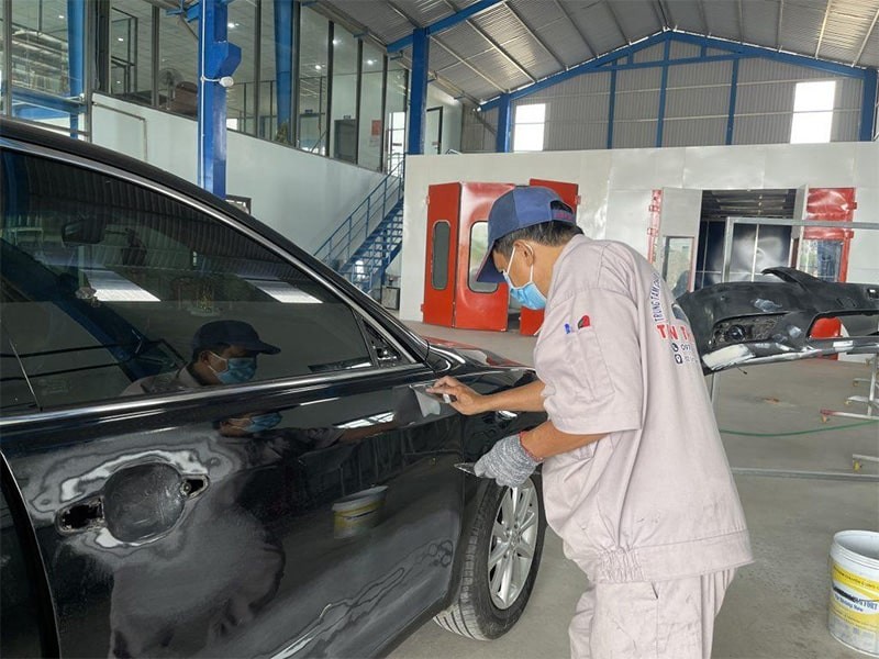 Cần xác định rõ màu sơn của xe để tiến hành chọn sơn phù hợp