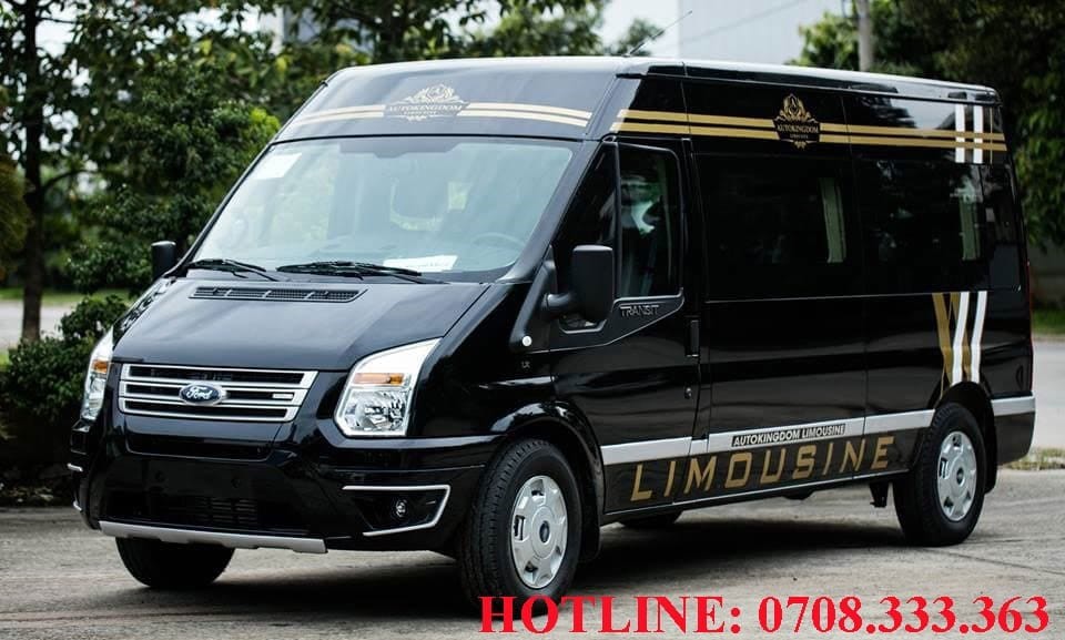 Nội thất xe DCar Limousine tiện nghi khi thuê xe ô tô Quận 8