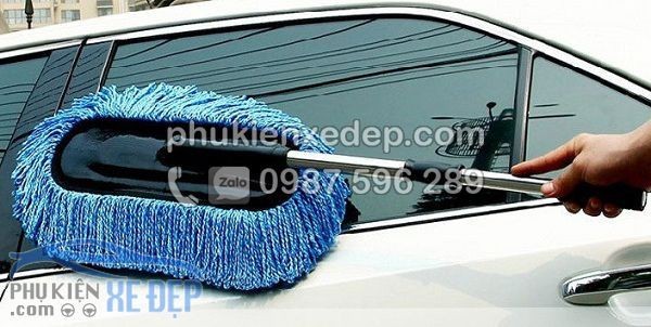 Chổi rửa xe ô tô nhỏ gọn, dễ dàng cầm nắm và thao tác vệ sinh