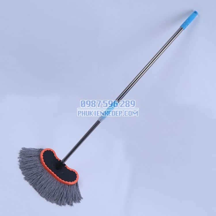 Thao tác dễ dàng với chổi rửa xe ô tô cán dài đa năng