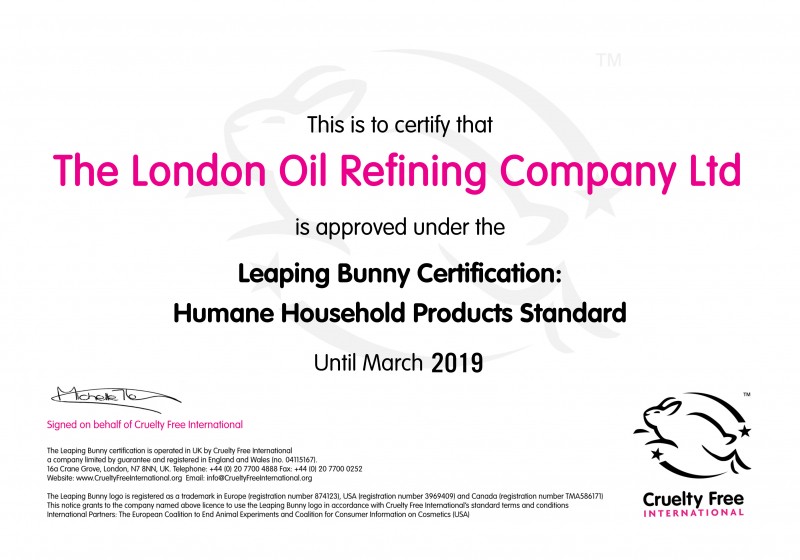 Giấy chứng nhận sản phẩm làm bóng sơn xe ô tô Astonish đạt tiêu chuẩn Cruelty-free, cam kết không thử nghiệm trên động vật.