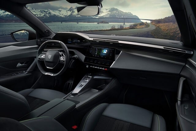 Nội thất khoang lái Peugeot 308 2025 với thiết kế i-Cockpit đặc trưng và màn hình kỹ thuật số