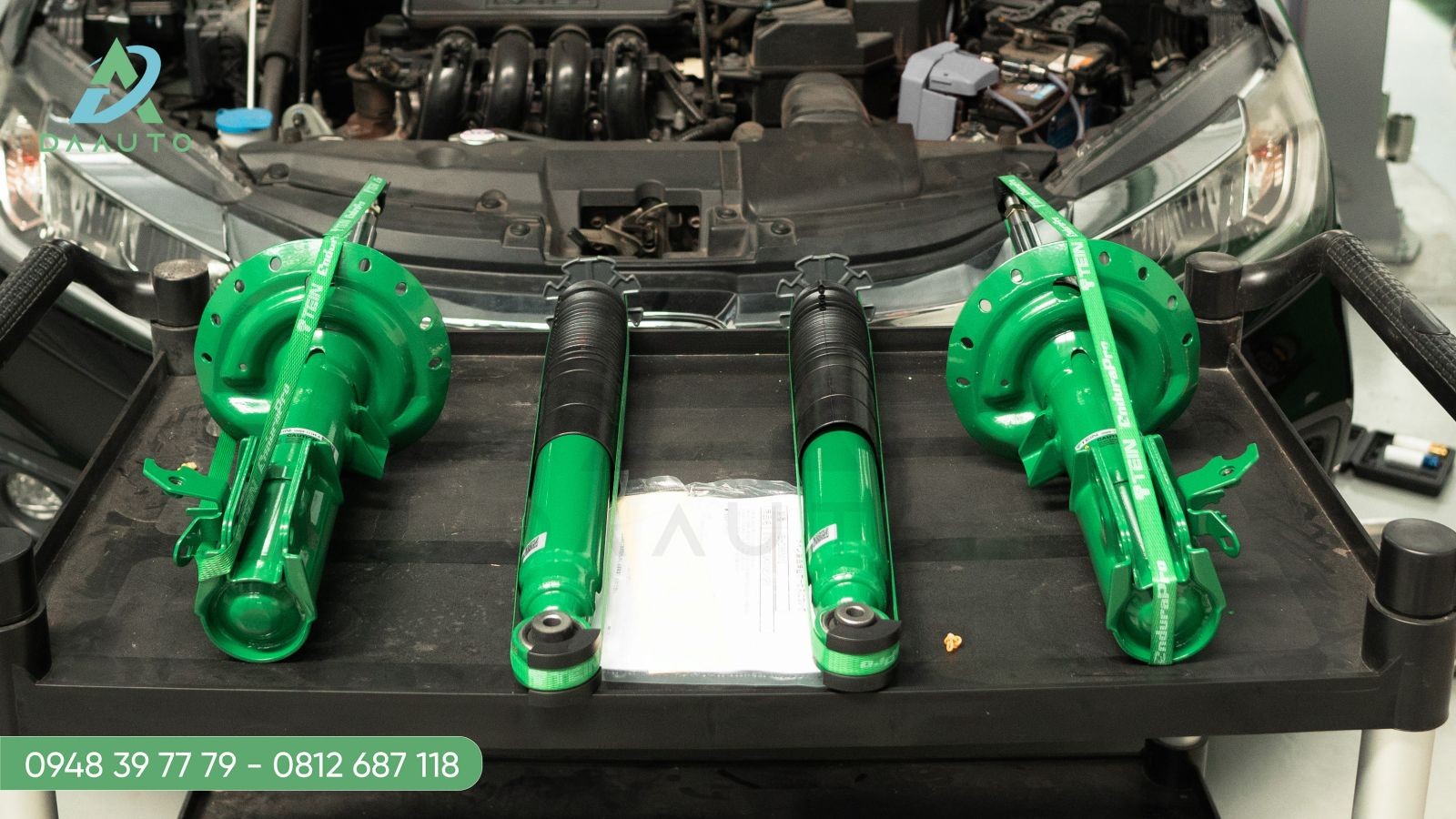 Đội ngũ chuyên gia tại DA AUTO sẵn sàng tư vấn và nâng cấp phuộc cho giá xe ô tô Hilux của bạn