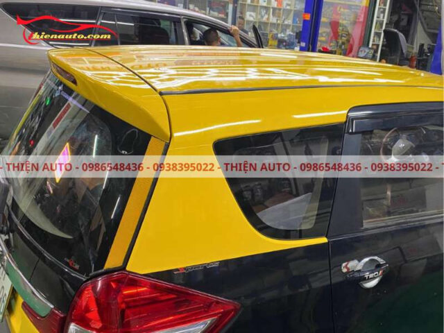 Dán carbon đổi màu theo yêu cầu, mang đến diện mạo mới mẻ cho xe Suzuki Ertiga