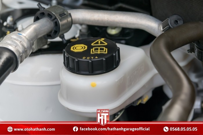 Bình dầu côn xe ô tô (Clutch Fluid) tiêu chuẩn
