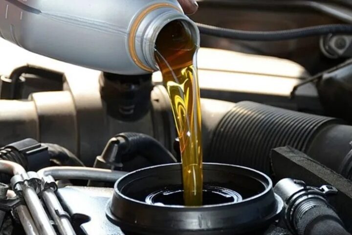 Ảnh hưởng tiêu cực khi dùng nhớt xe máy không đúng loại cho ô tô hoặc ngược lại