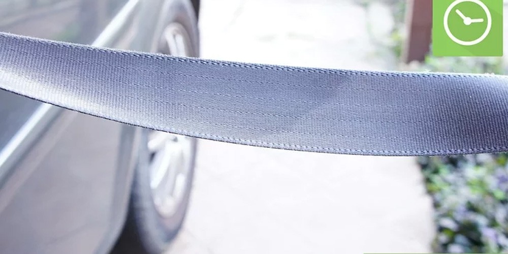 Vệ sinh dây đai an toàn ô tô đúng cách
