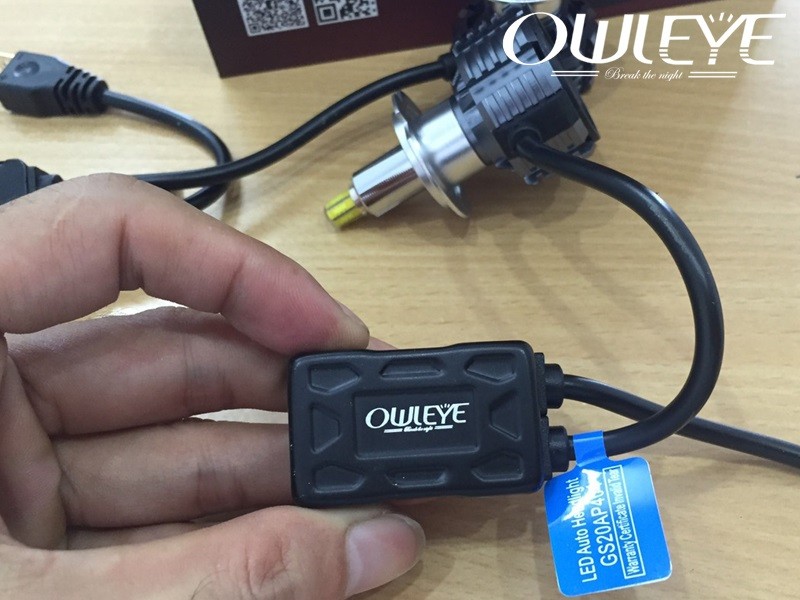 Hình ảnh lắp đặt Owleye A360 trên xe Mazda 3