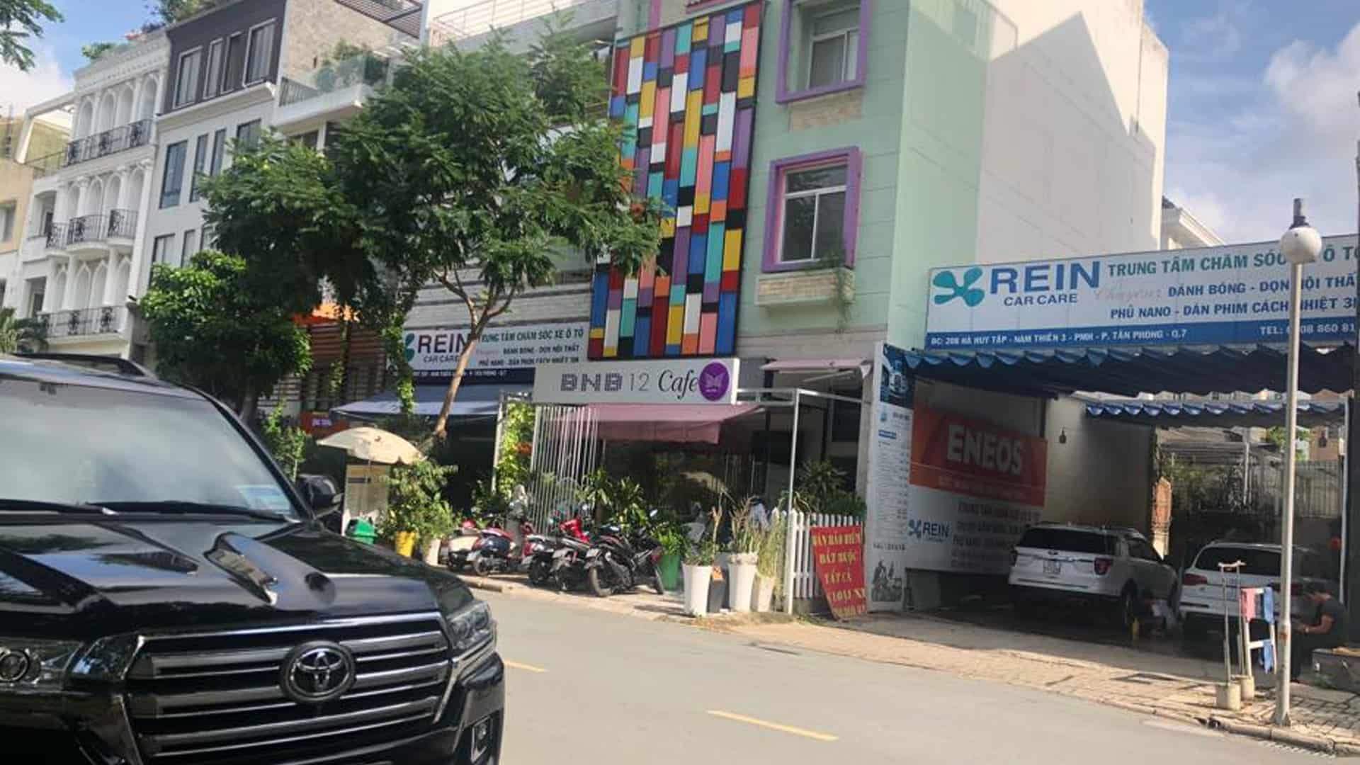 REIN CAR CARE, tiệm rửa xe ô tô quận 7 lâu đời, mang đến sự tin cậy và tận tâm trong từng dịch vụ chăm sóc xe.
