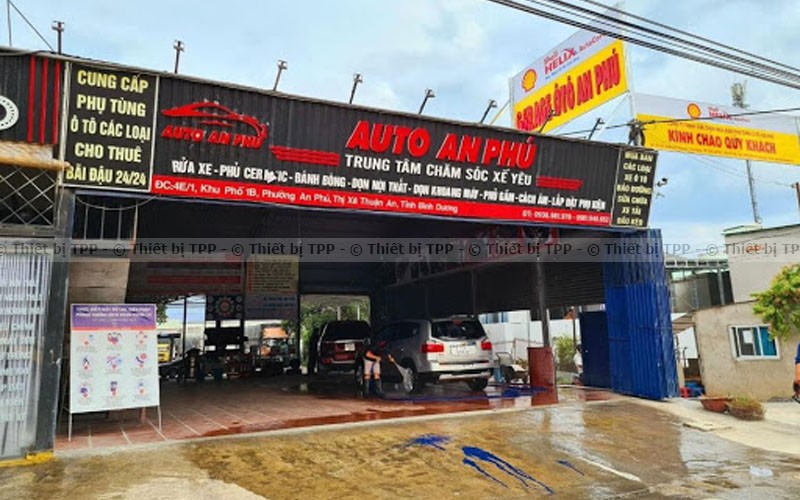 Cửa hàng cung cấp dịch vụ rửa xe ô tô cao cấp theo tiêu chuẩn detailing