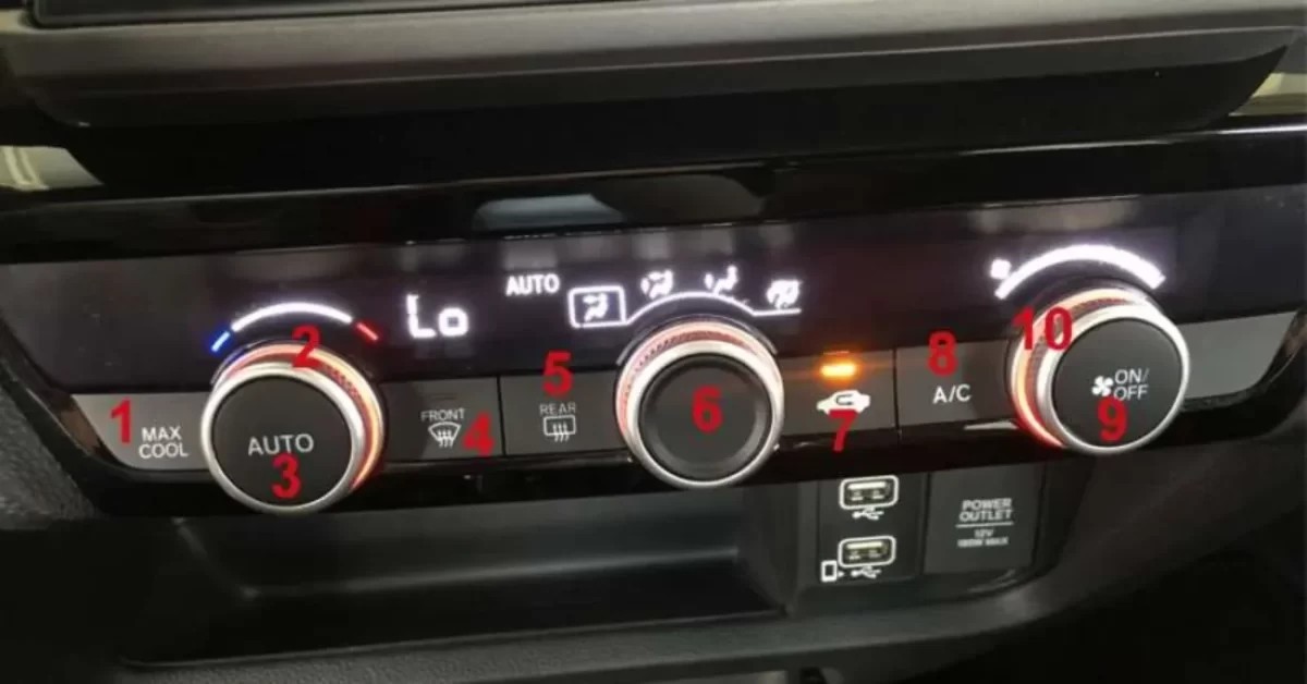 Bảng điều khiển hệ thống điều hòa không khí tự động trên xe ô tô Honda City