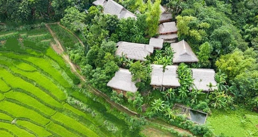 Bản dân tộc Thái ở Mai Châu Hoà Bình