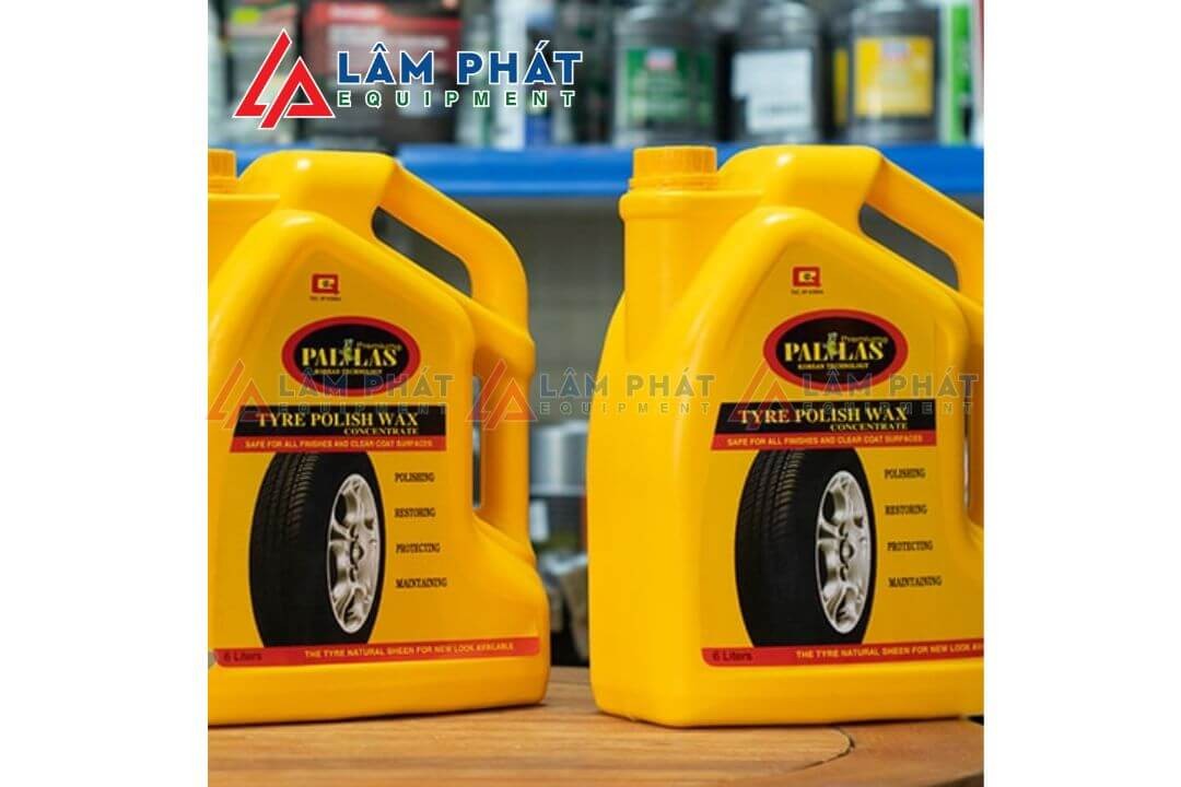 Dung dịch đánh bóng lốp ô tô Pallas giúp chống mốc và ngăn rạn nứt