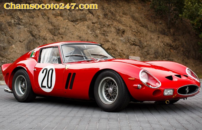 Ferrari 250 GTO màu đỏ, một trong những mẫu xe ô tô cổ đẹp và đắt giá nhất thế giới.