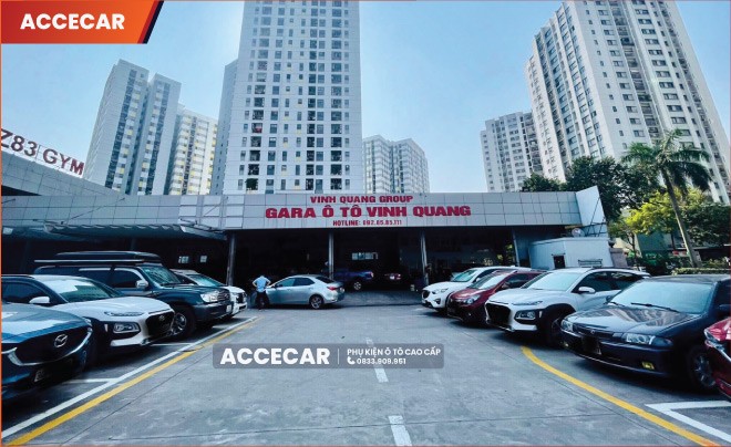 Khu vực sửa chữa động cơ xe tải tại Gara Vinh Quang