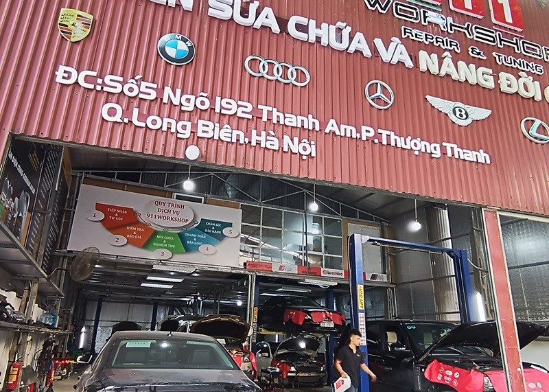 Gara sửa chữa ô tô chuyên nghiệp, nơi khắc phục sự cố xe không đề được