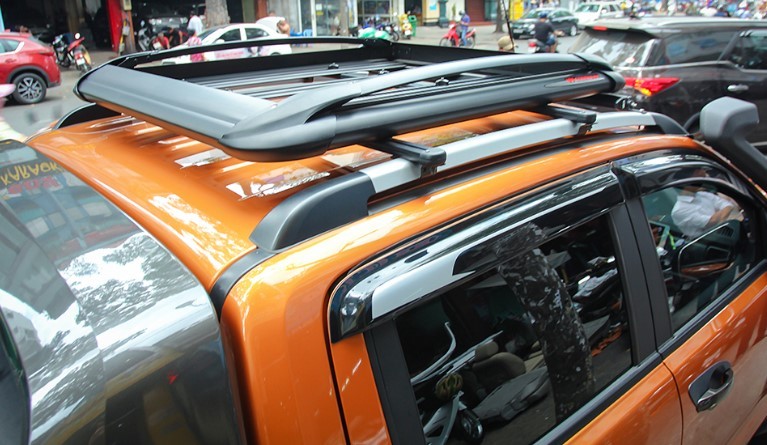 Thanh dọc baga mui xe ô tô tăng vẻ mạnh mẽ cho Ford Ranger bán tải