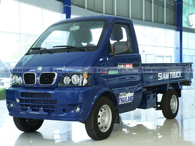 Mẫu xe ô tô tải 1 tấn Siam Truck màu trắng, thiết kế hiện đại