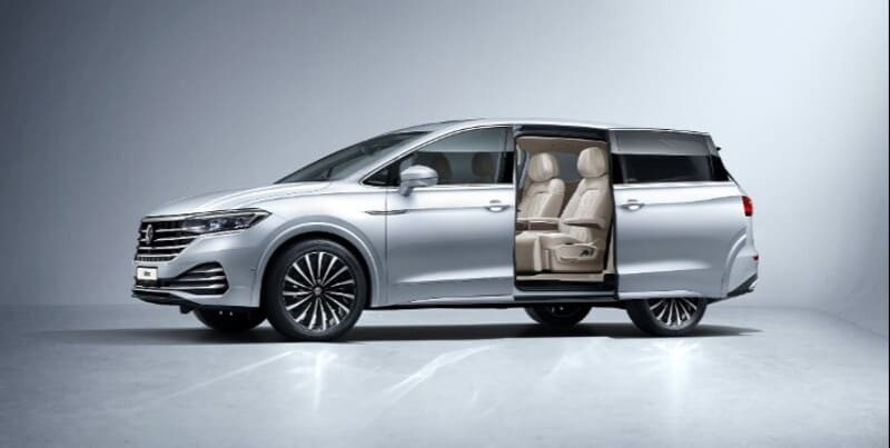Toàn cảnh mẫu xe ô tô Volkswagen 7 chỗ Viloran, biểu tượng mới trong phân khúc MPV với thiết kế hiện đại và không gian tối ưu