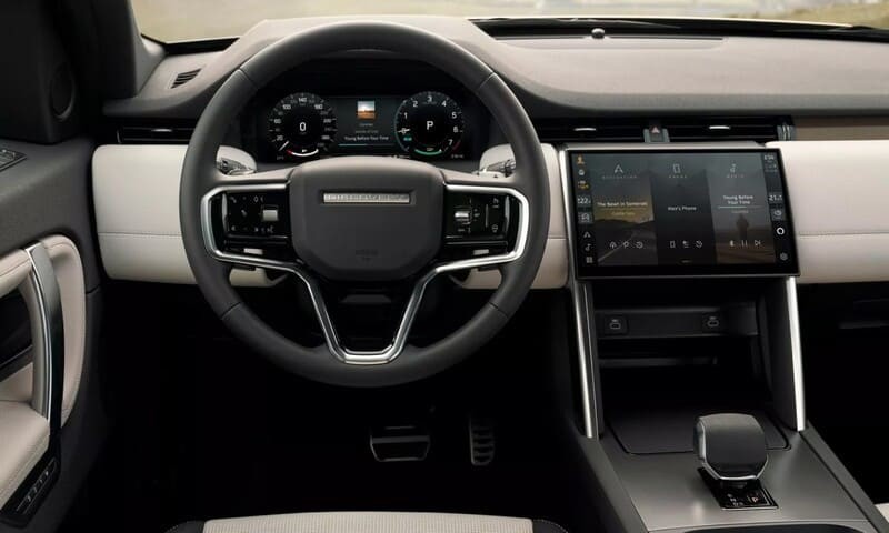 Khoang nội thất sang trọng của xe ô tô Range Rover 7 chỗ, tiện nghi cao cấp