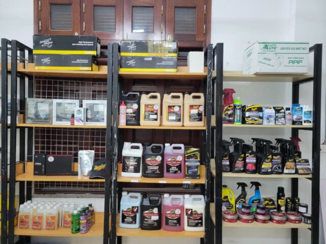 Hóa chất rửa xe chuyên dụng cho tiệm rửa xe ô tô