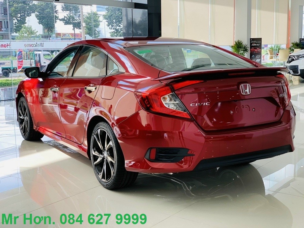 Xe ô tô Honda Civic phiên bản RS màu đỏ mới